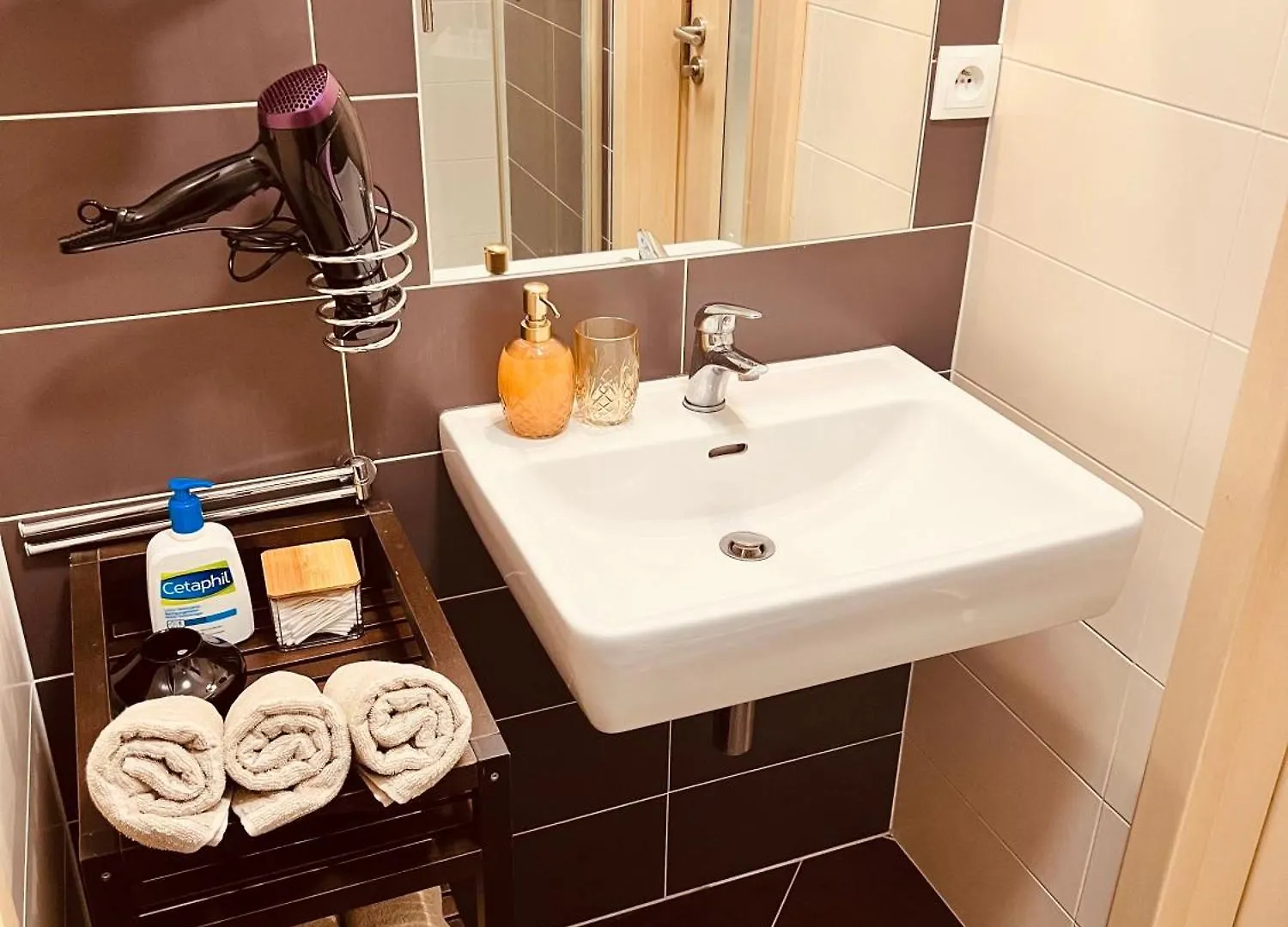 Quiet And Cozy Apartment By The Walls Of Vysehrad Prague Czech Republic