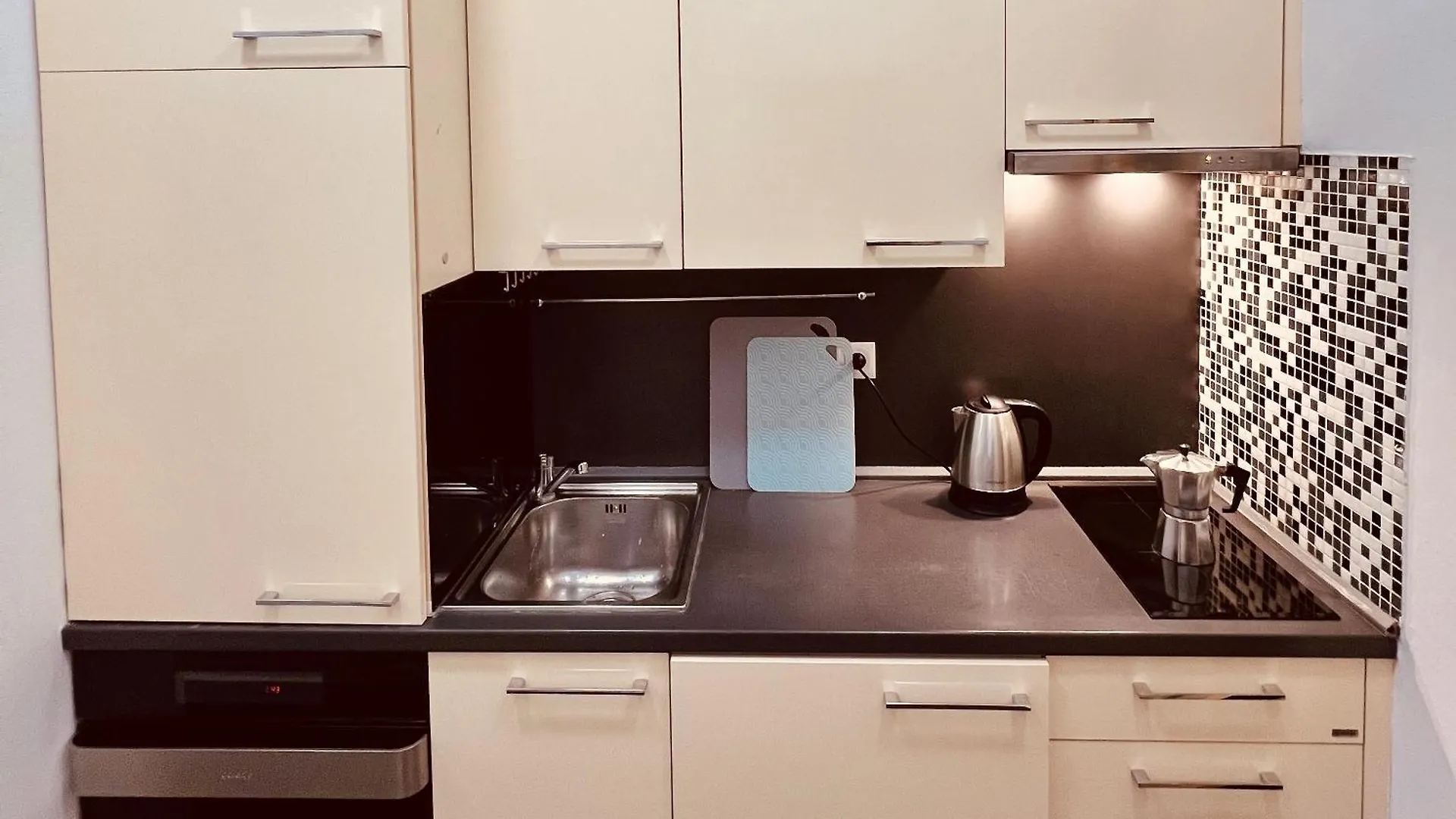 Quiet And Cozy Apartment By The Walls Of Vysehrad Prague