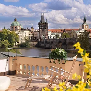Charles Bridge براغ