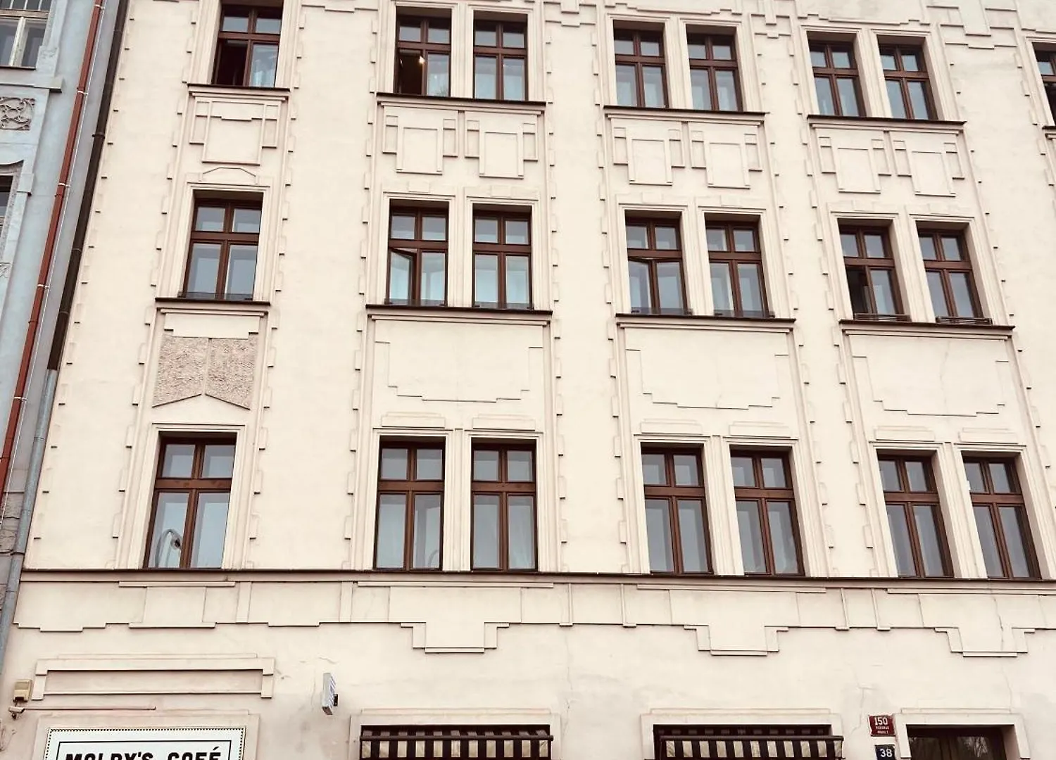 Quiet And Cozy Apartment By The Walls Of Vysehrad Prague